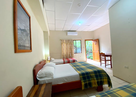 Habitación doble hotel vista al mar Galápagos